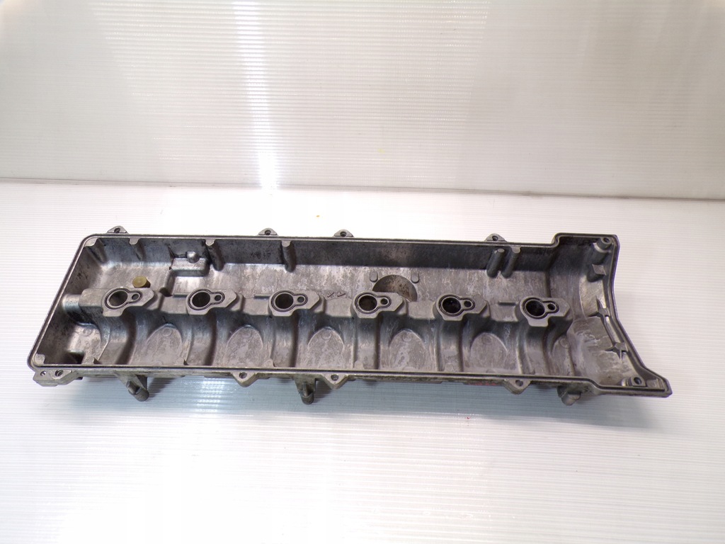 фото №5, Крышка клапанов mercedes w211 w210 3.2 cdi 6130160505