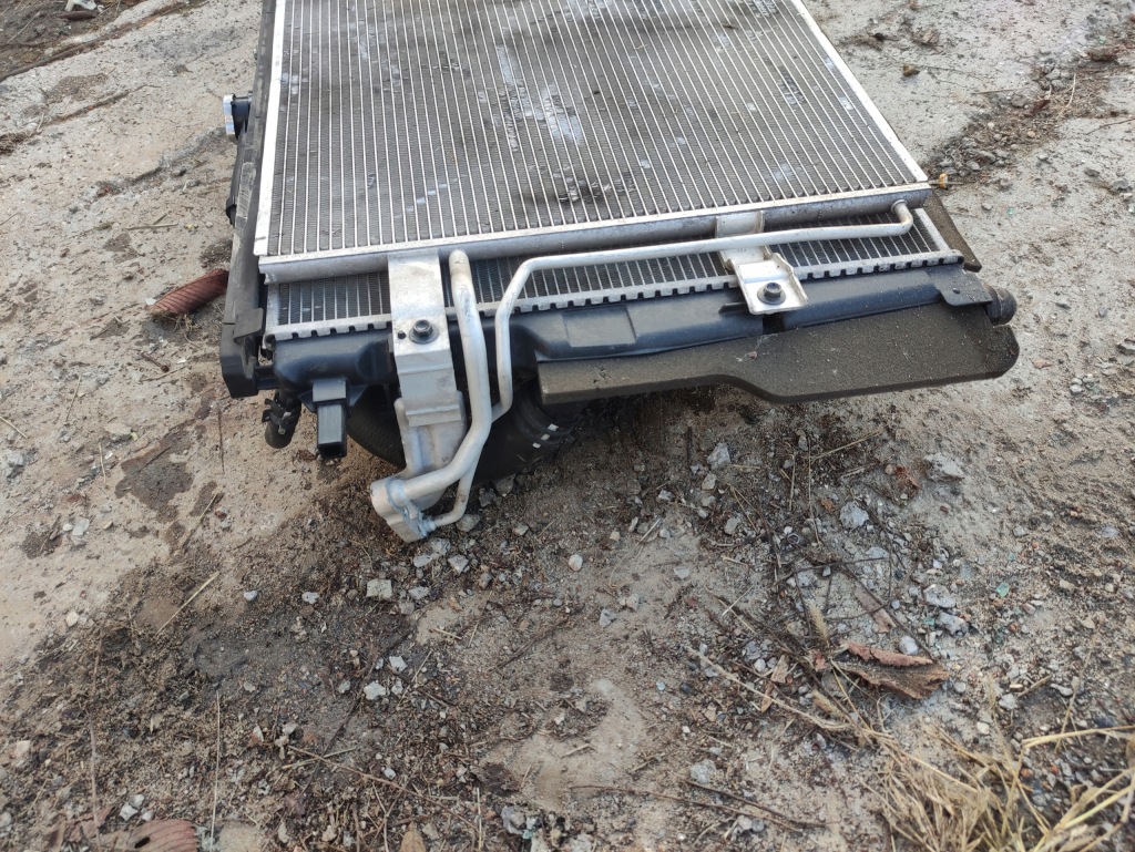 Mazda cx-30 радіатор вентилятор Оригінал