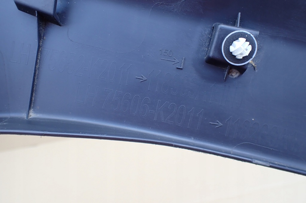 фото №11, Toyota yaris cross 2020- накладка молдинг крила лівий задня 75652-k2011