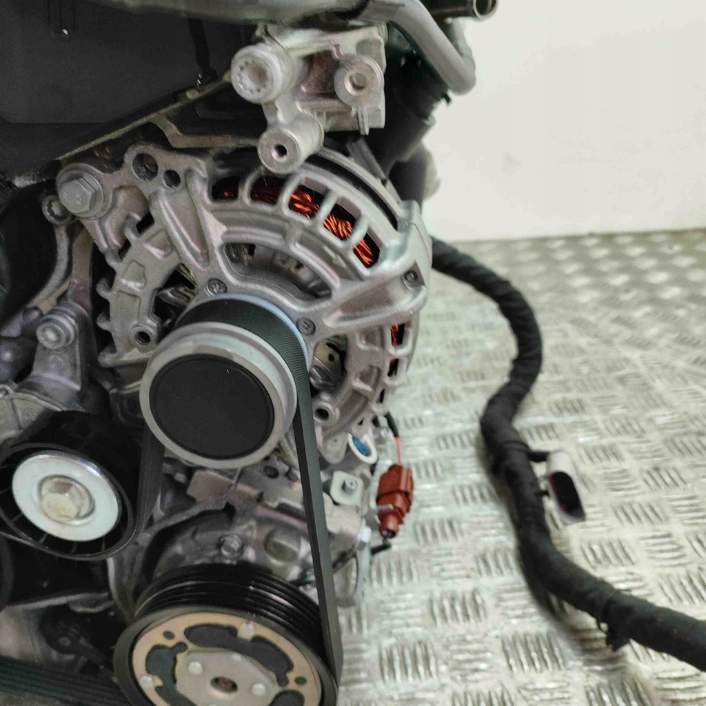 фото №8, Двигатель vw golf viii cd1 dtu 31693390 2.0l 147kw 2021