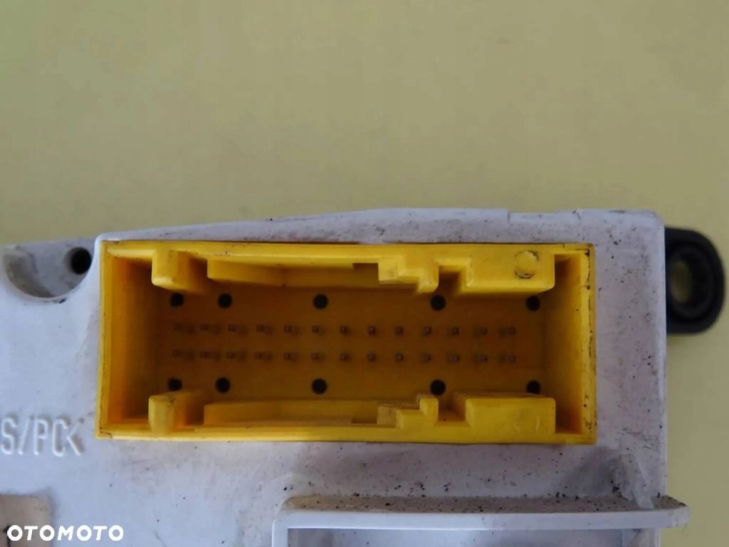 Дисплей годинник ford focus 2m5t10d885fb nr82 Недорого