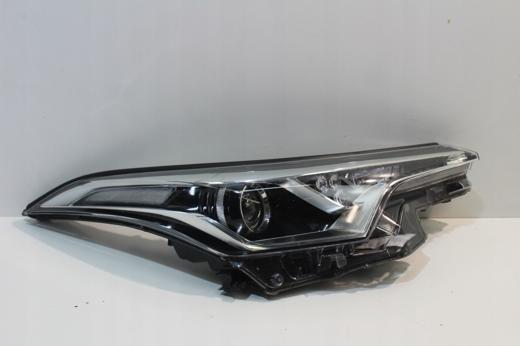 фото №1, Лампа правая перед toyota chr c-hr full led 81110-f4031-00