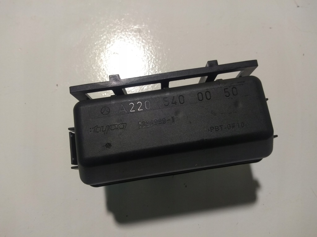 фото №2, Коробка запобіжників mercedes w220 w215