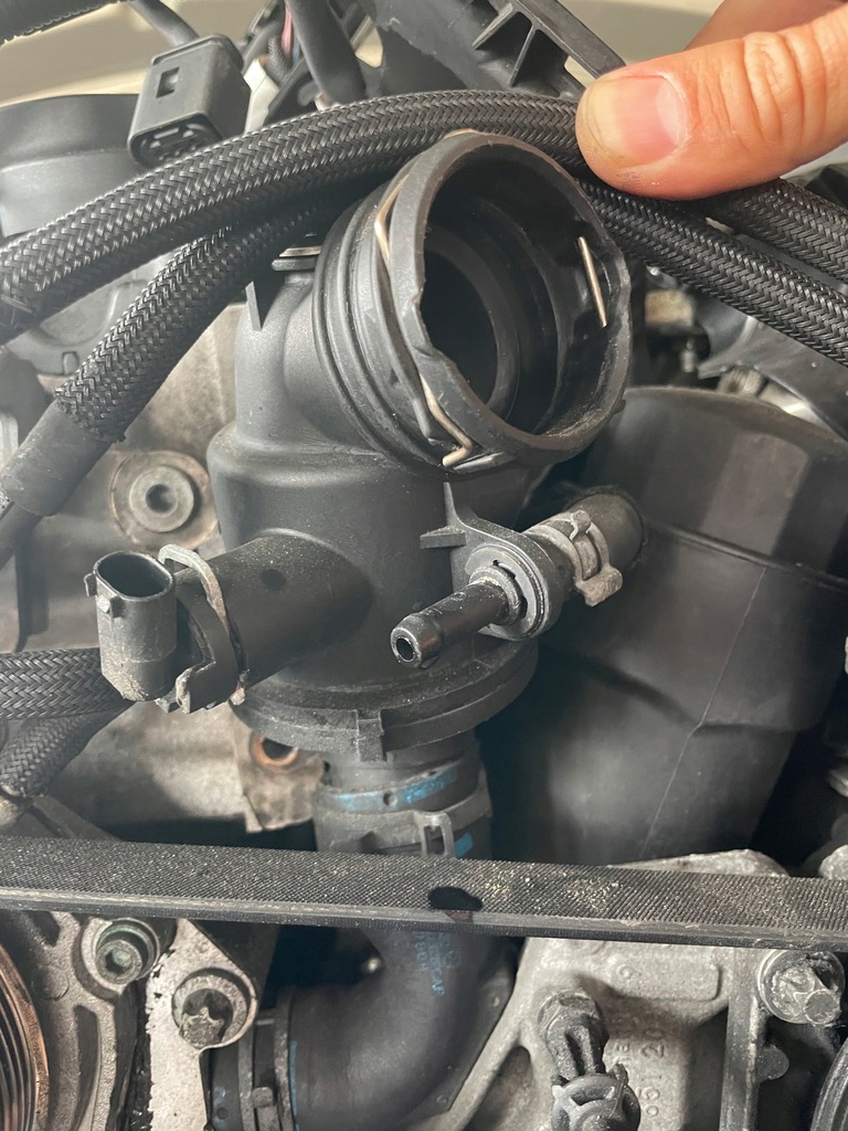 фото №6, Mercedes e klasa w212 cdi термостат корпус