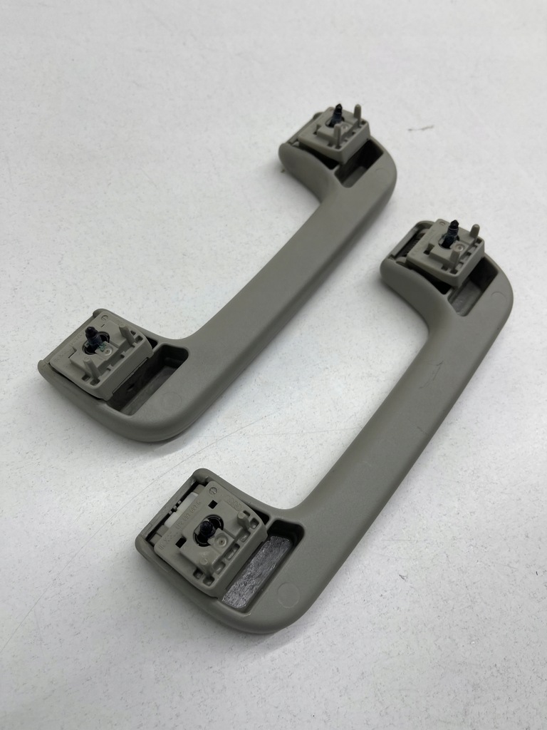 фото №8, Audi q7 4l a6 c6 ручка кронштейн потолочный перед левая / правая