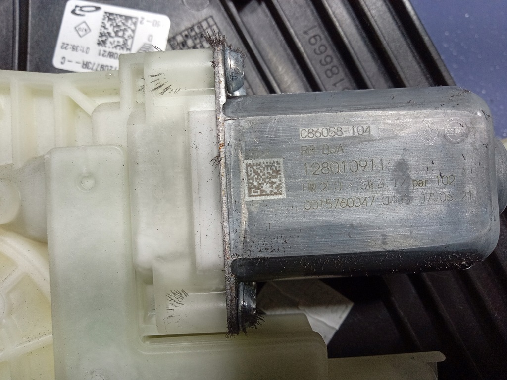 фото №5, Renault clio v 19- подъемник стекло задняя правый 827209773r