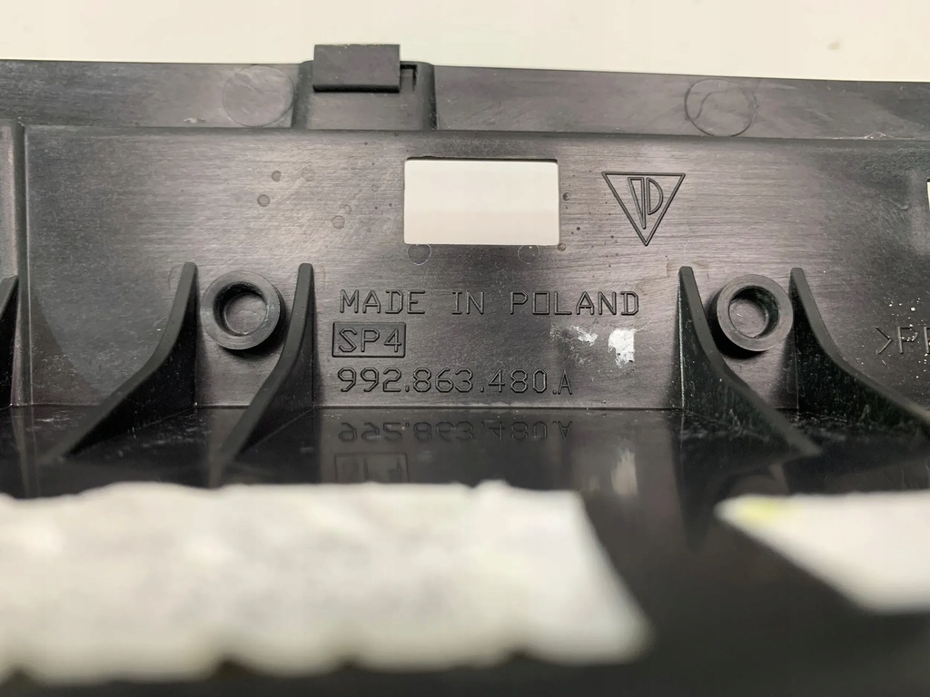 фото №7, Porsche 911 992 направляющая накладки порога правый 992863480a