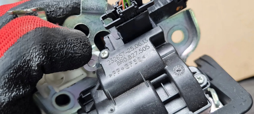 фото №6, Sq5 8r q5 замок кришки багажника задня 8r0827505