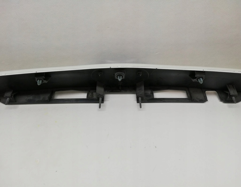 фото №12, Накладка молдинг крышки багажника toyota prius iii 76801-47070 76811-47070