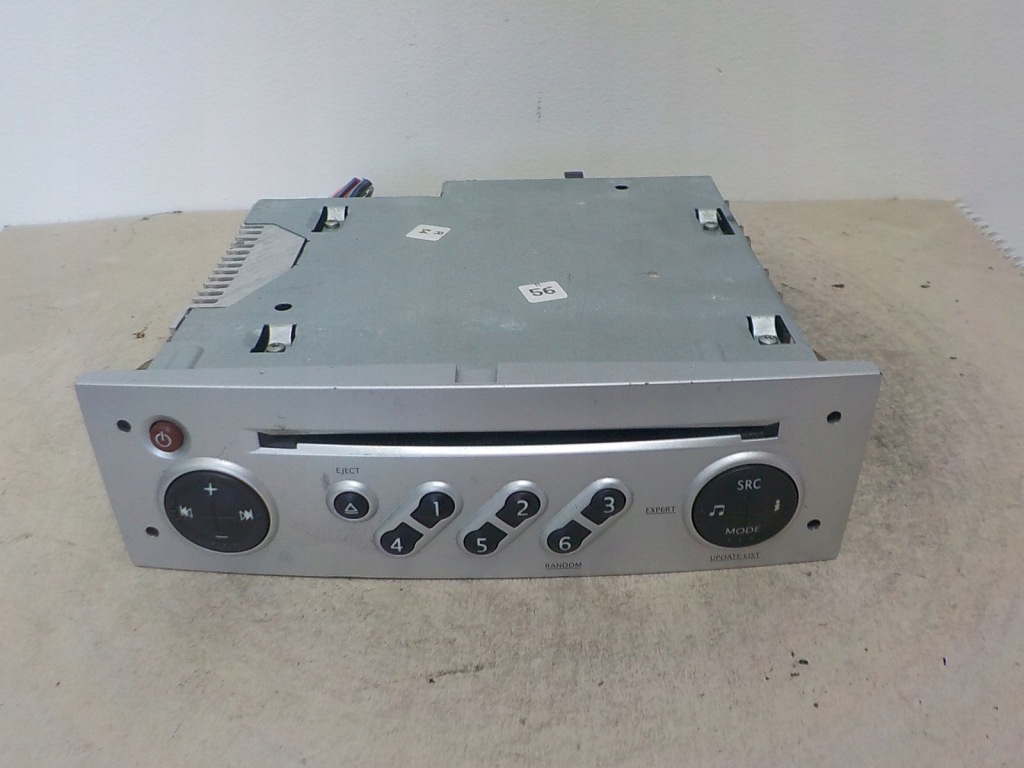 Купить Renault clio 3 радио заводской kod 8200633632