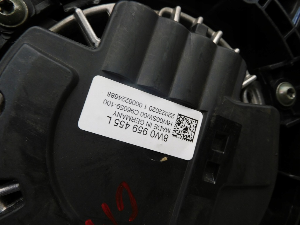 фото №10, Audi a8 d5 4n lift перед бампер лампы капот pas крылья matrix