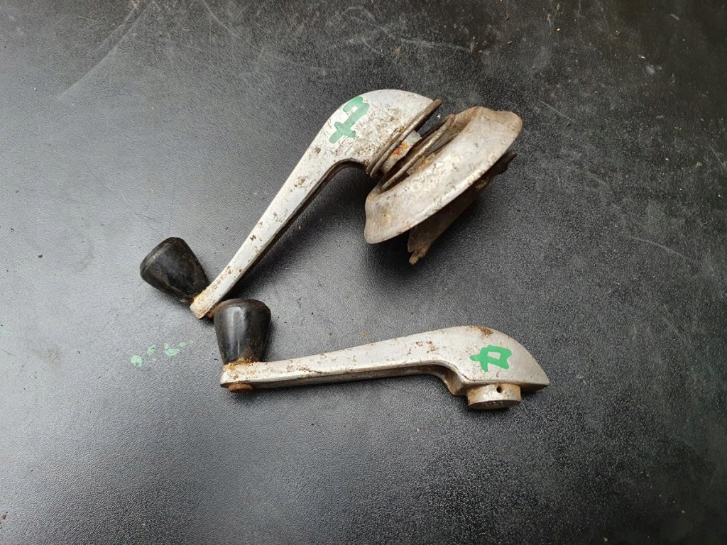 фото №1, Wartburg trabant ручка стеклоподъемника окон ручка окон fiat opel