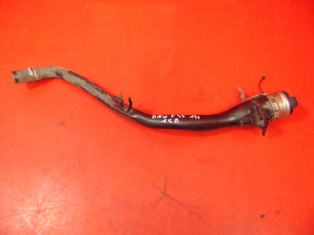 фото №1, Bmw 2 f46 gran tourer 216i 1.5 b труба заливная горловина топлива