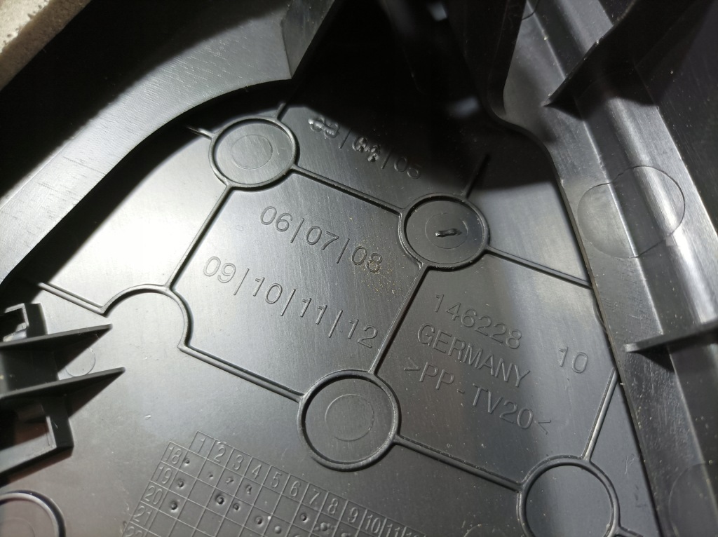 Bmw 1 f40 корпус захист кришки багажника 7456066 Недорого