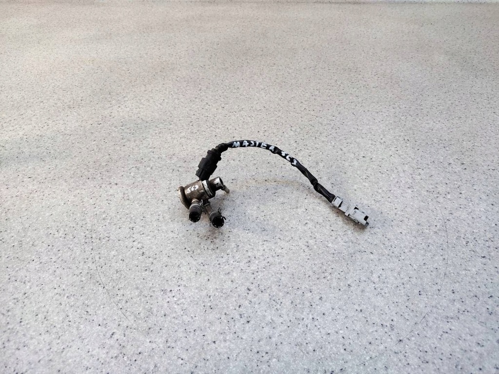 фото №1, Форсунка adblue 160721041r renault master 3 iii lift 2.3