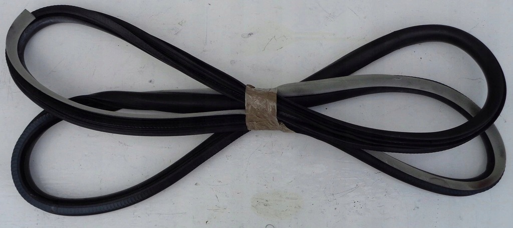 фото №1, Renault laguna iii 08 прокладка дверь правый перед