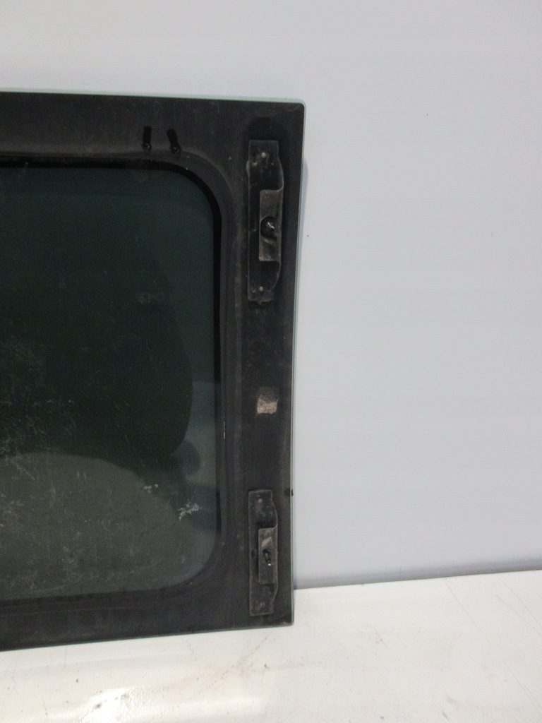 фото №7, Chrysler grand voyager iv скло кузовна ліва права задня