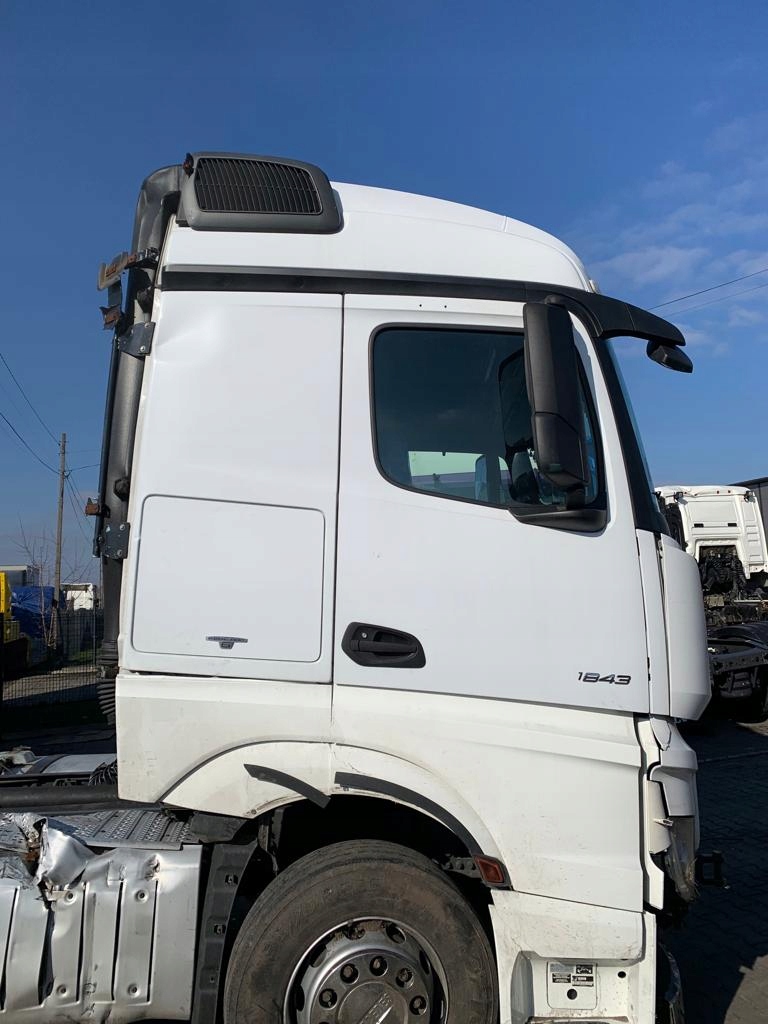 фото №4, Каркас кабіни mercedes actros mp4 eu