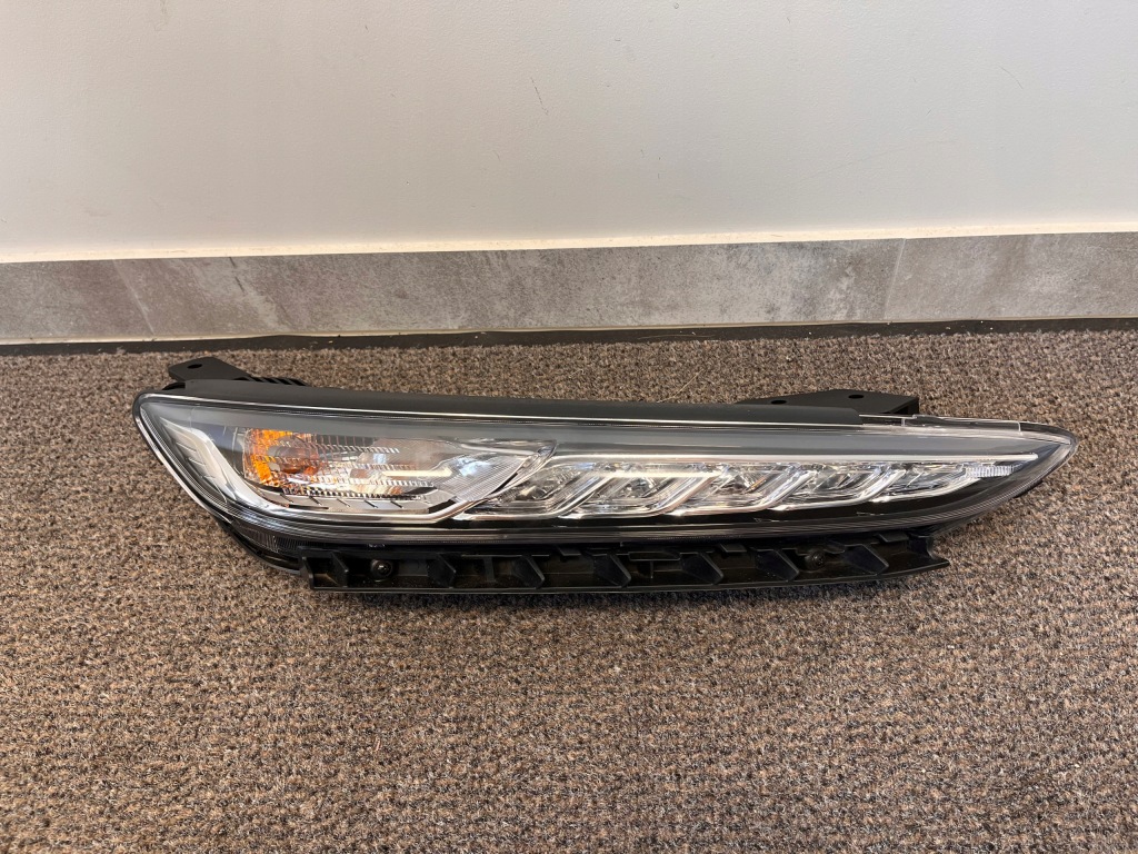 фото №1, Лампа права drl led правий hyundai kona os 17-20 92208j9000