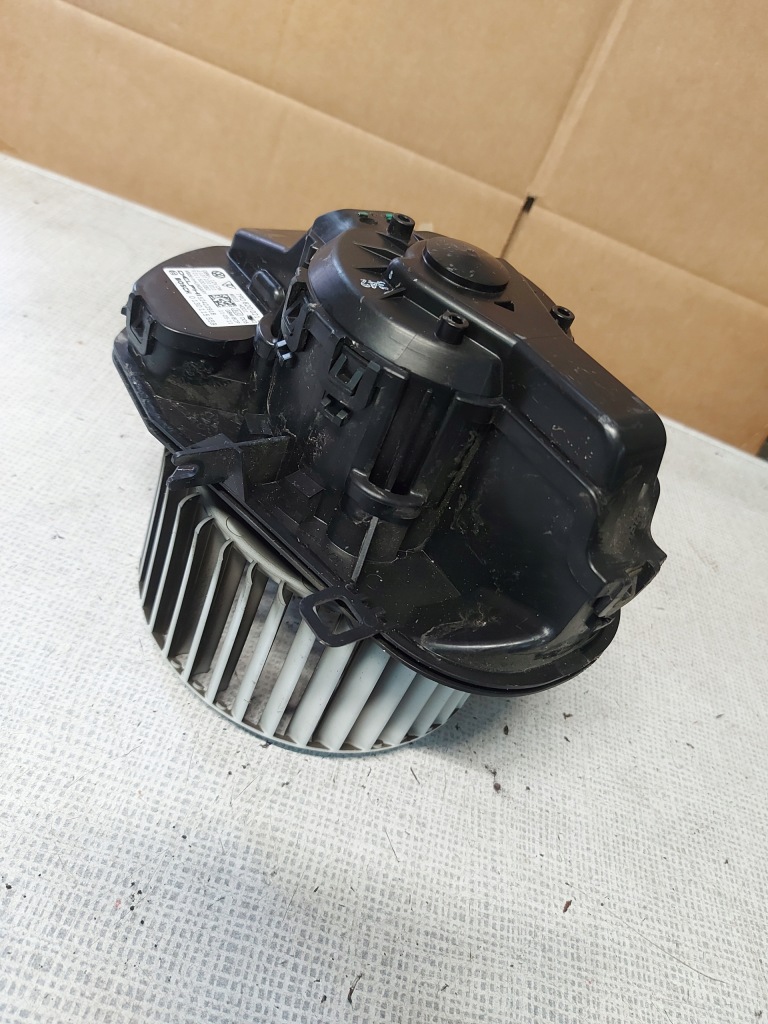 фото №1, Vw touareg ii вентилятор воздуходувка обдув 7p0820021b 52422918