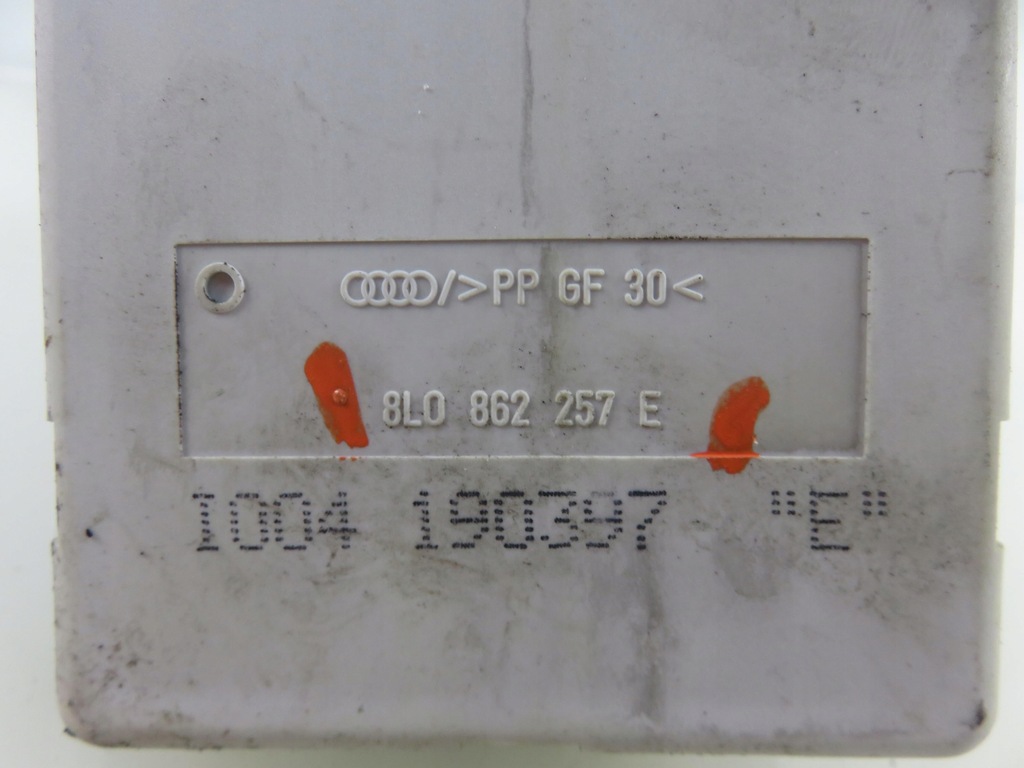 фото №6, Помпа замка центрального audi a3 8l1 8l0862257e