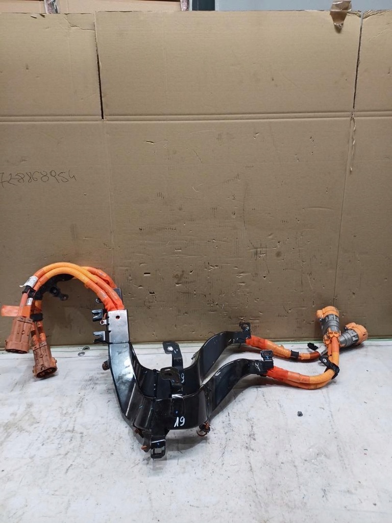 фото №1, Шланг аккумулятора jeep grand cherokee 68408135aa