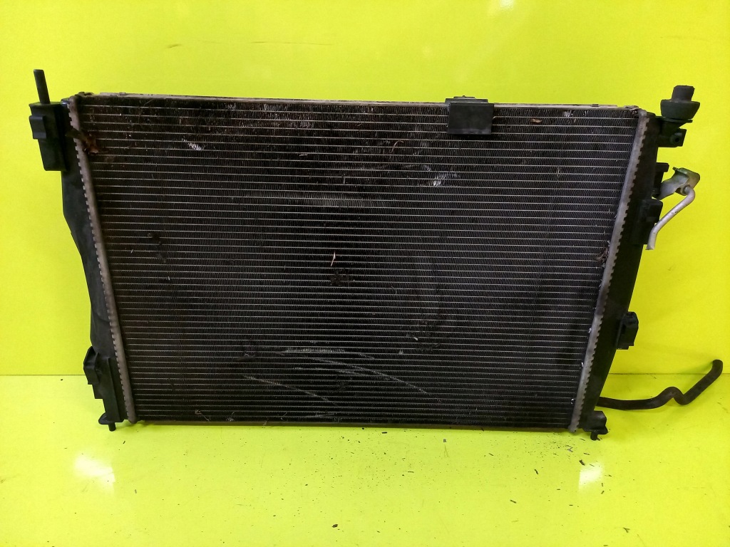 Купити Радіатор води вентилятор 2.0 dci nissan qashqai j10 07r