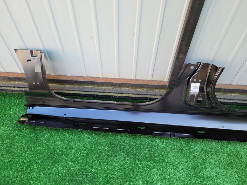 фото №6, Renault megane iv 4 поріг правий обшивка поріг оригінальний номер