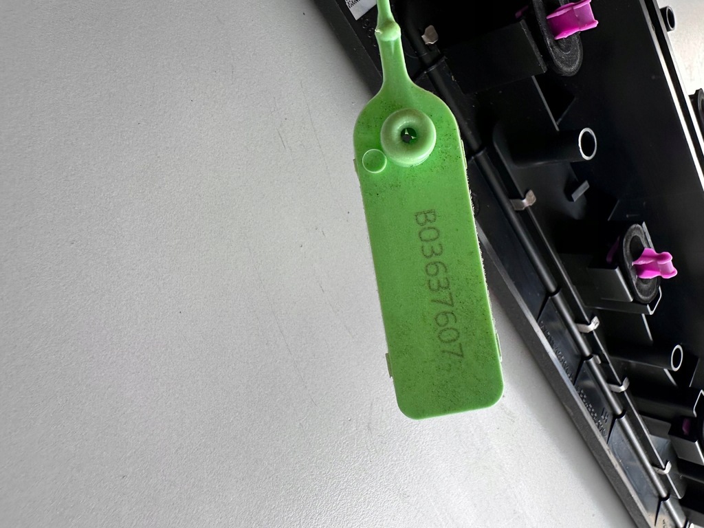 фото №16, Jaguar xe накладки пороговые передние накладки порог gx7m13200a