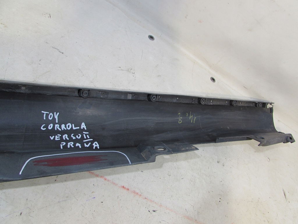 фото №7, Toyota corolla verso ii накладка молдинг права 75851-0f010 поріг