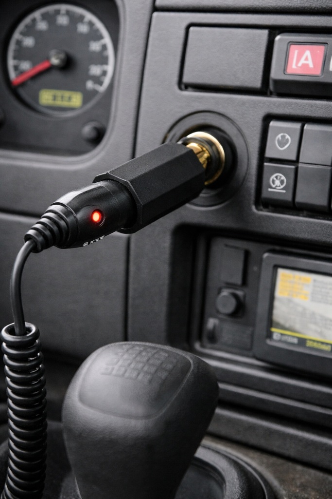 Переходник разъём прикуривателя маленький - большой 12v/24v машины rolnicze kampery Доставка