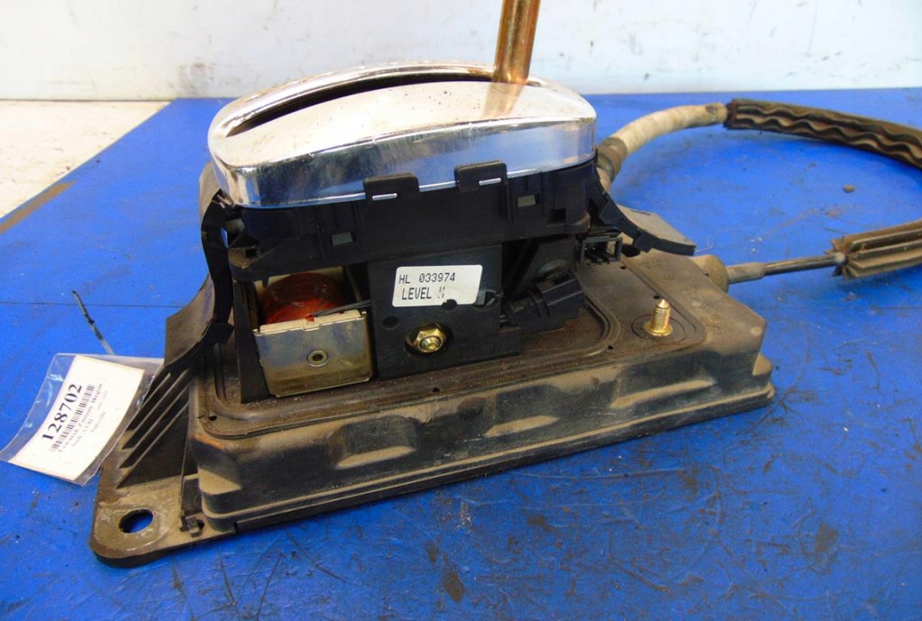 фото №6, Audi a3 8l 1.8 8v benz домкрат перемикання передач автоматична коробка передач