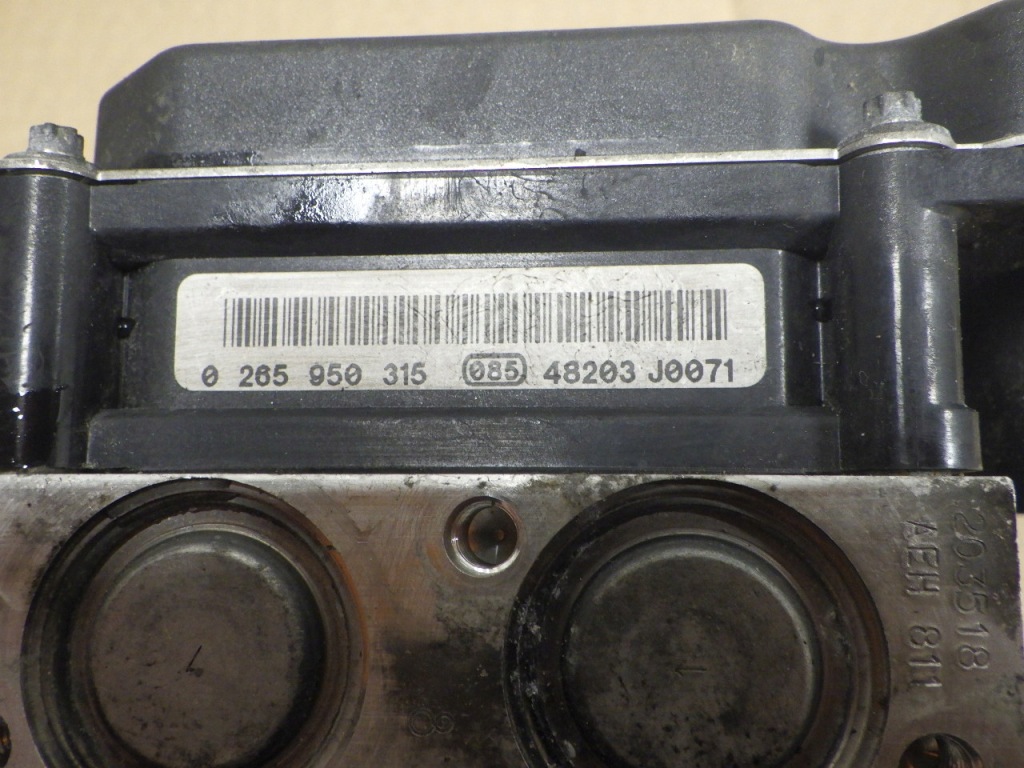 Насос abs bmw e60 2.5b 6768646 с Разборки