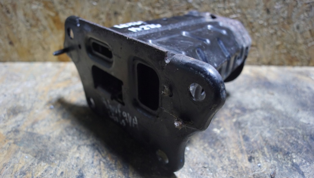 фото №2, Lexeus is 220 зона деформации левая