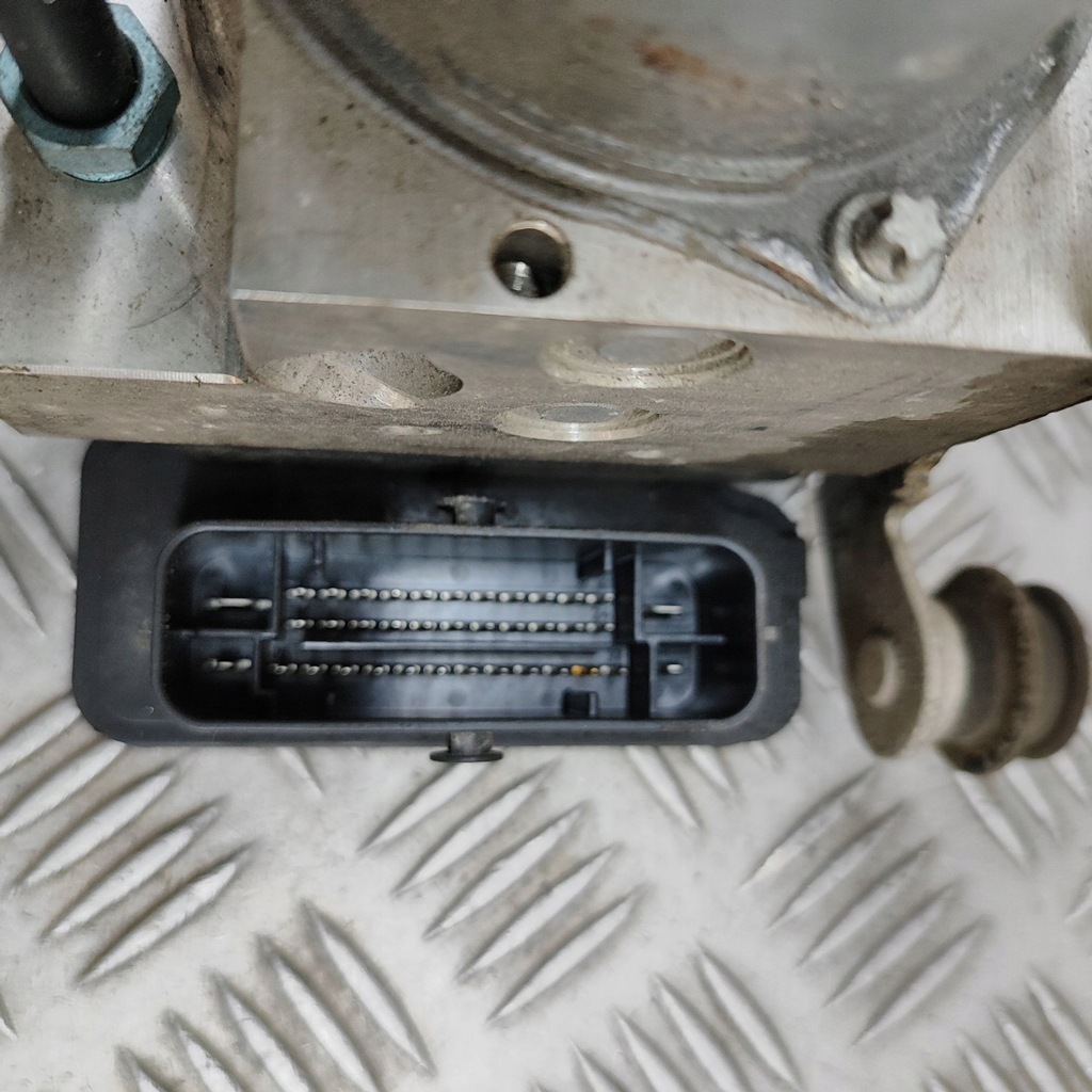 фото №9, Audi rs6 c7 2017 насос abs