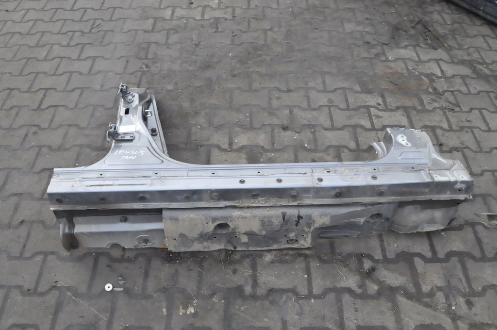 фото №4, Lexus is iii 13- блок двигуна поріг правий