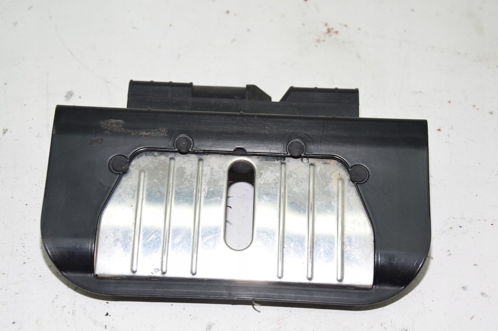 фото №1, Корпус защита замка задняя mercedes w211 a2116900089