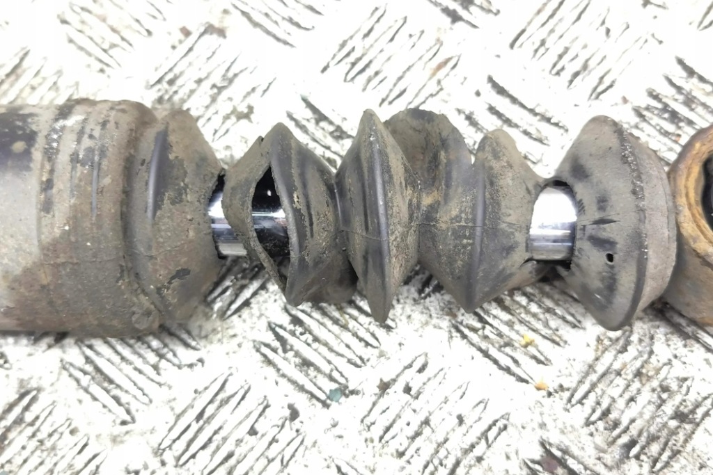 фото №8, Амортизатор задний левый hyundai santa fé iii dm 553202w210 2.2l дизель