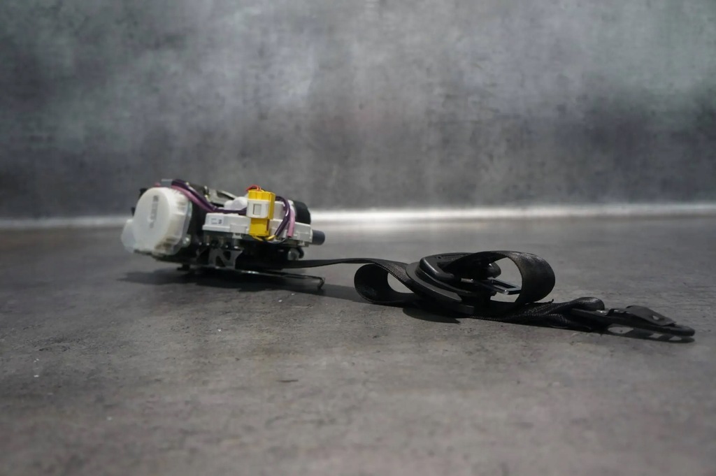 фото №7, Pas безпеки правий перед передній audi a8 s8 d4 4h 4h0857706a