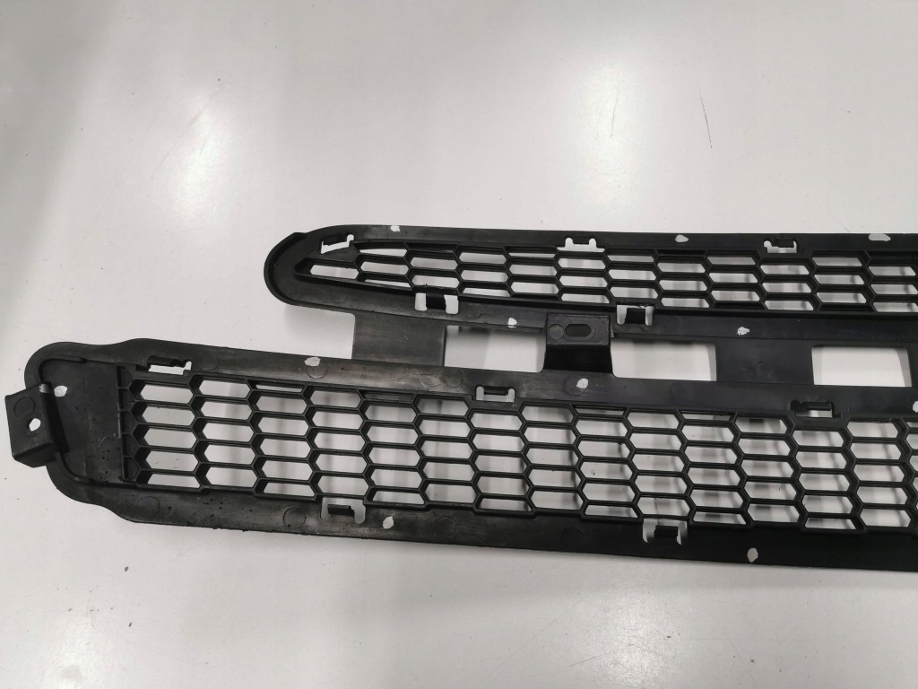 Решітка середня tesla s 65. Київ