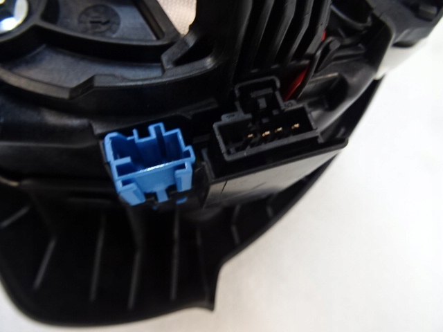 фото №12, Citroen c4 cactus подушка air bag водителя 98012181zd