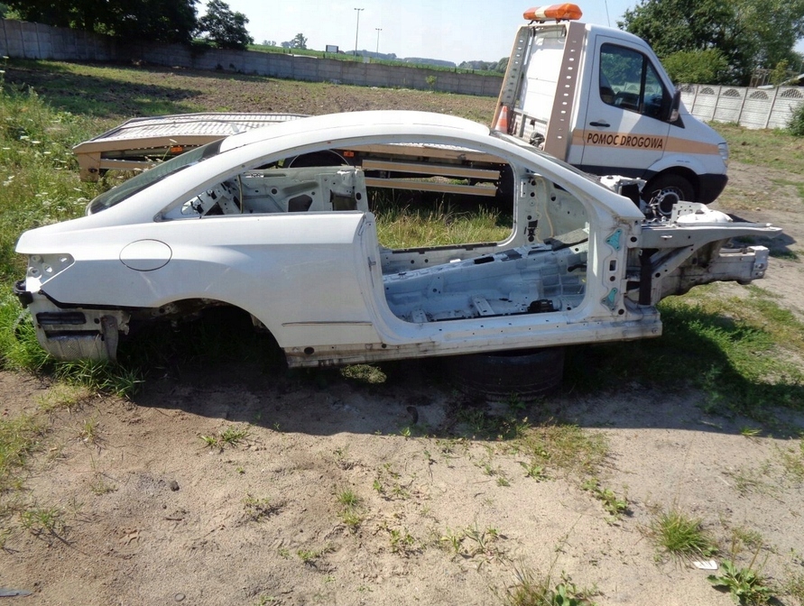 фото №1, Mercedes e w207 207 coupe четверть правая bok правый