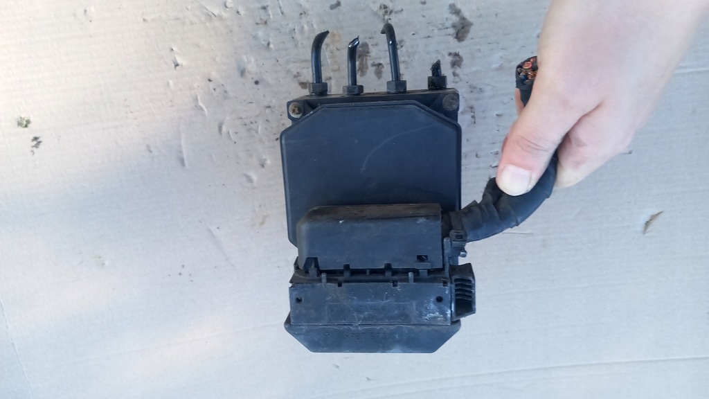 фото №7, Насос abs vw polo 9n 6q0614517e