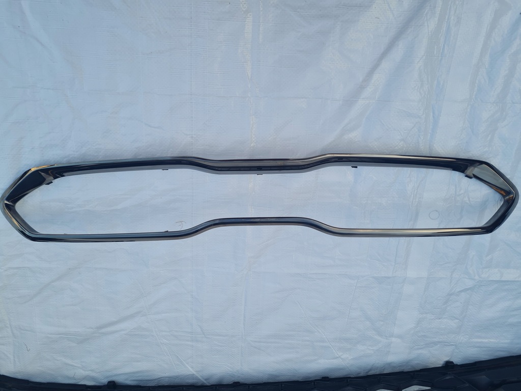 фото №1, Kia proceed gt line решітка середня хром спойлер