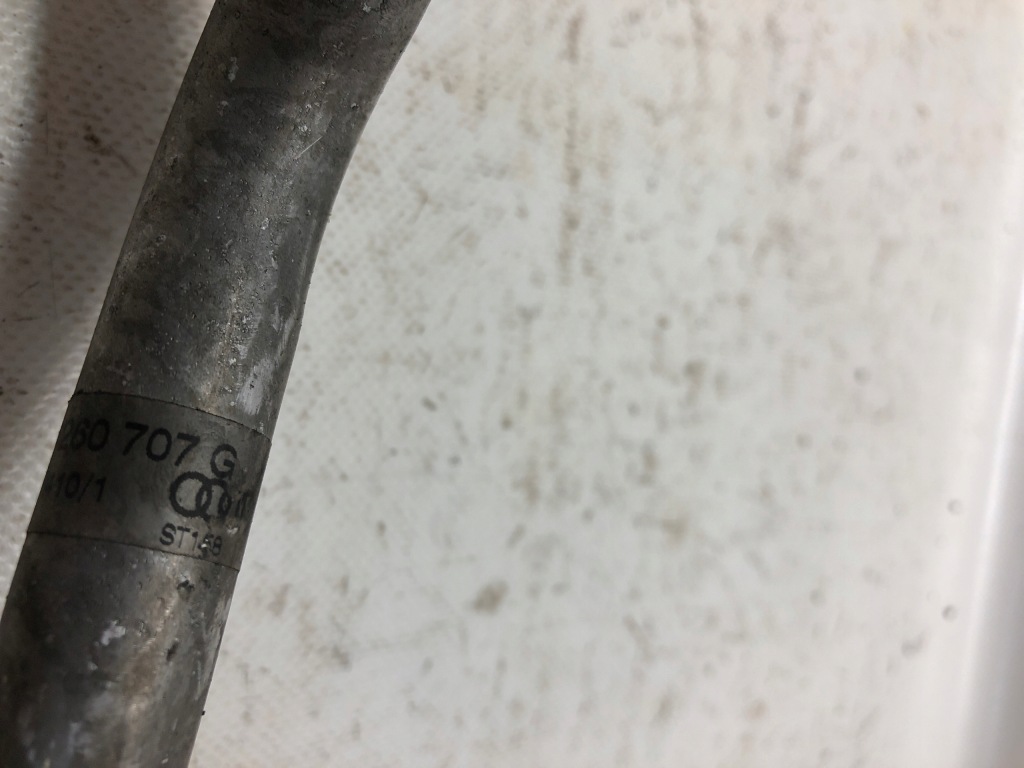 фото №4, Audi оригинальный номер 8r0260707g шланг кондиционера