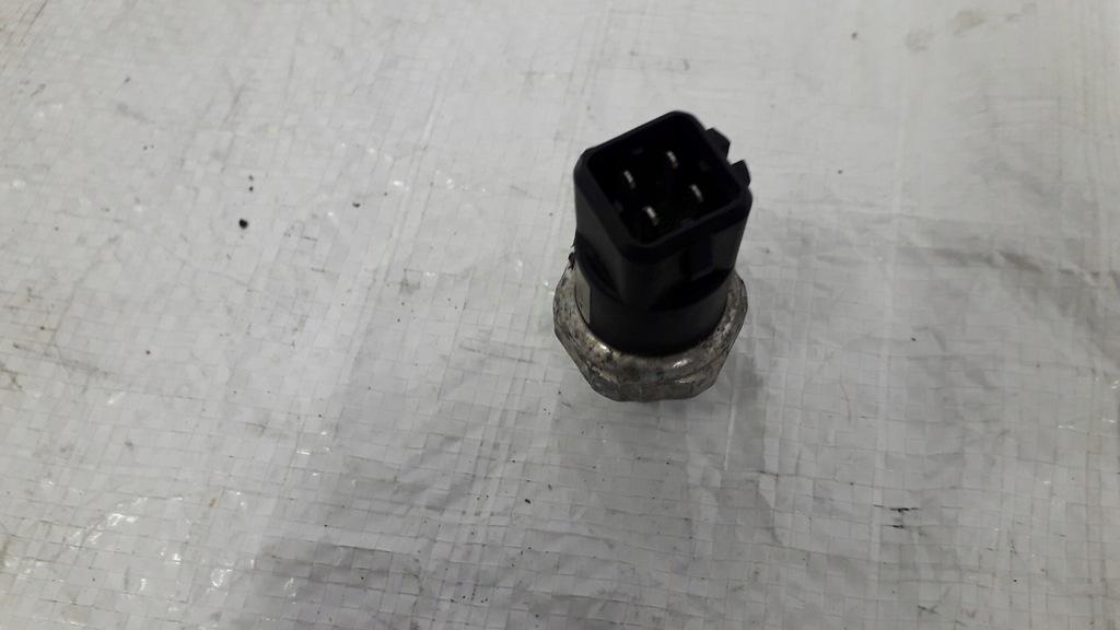 фото №9, Volkswagen оригінальний номер 8d0959482b датчик кондиціонера