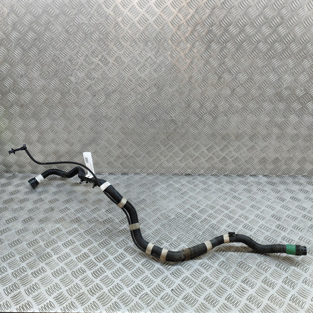 Купити Tesla model 3 2021 шланг / патрубок радіатора