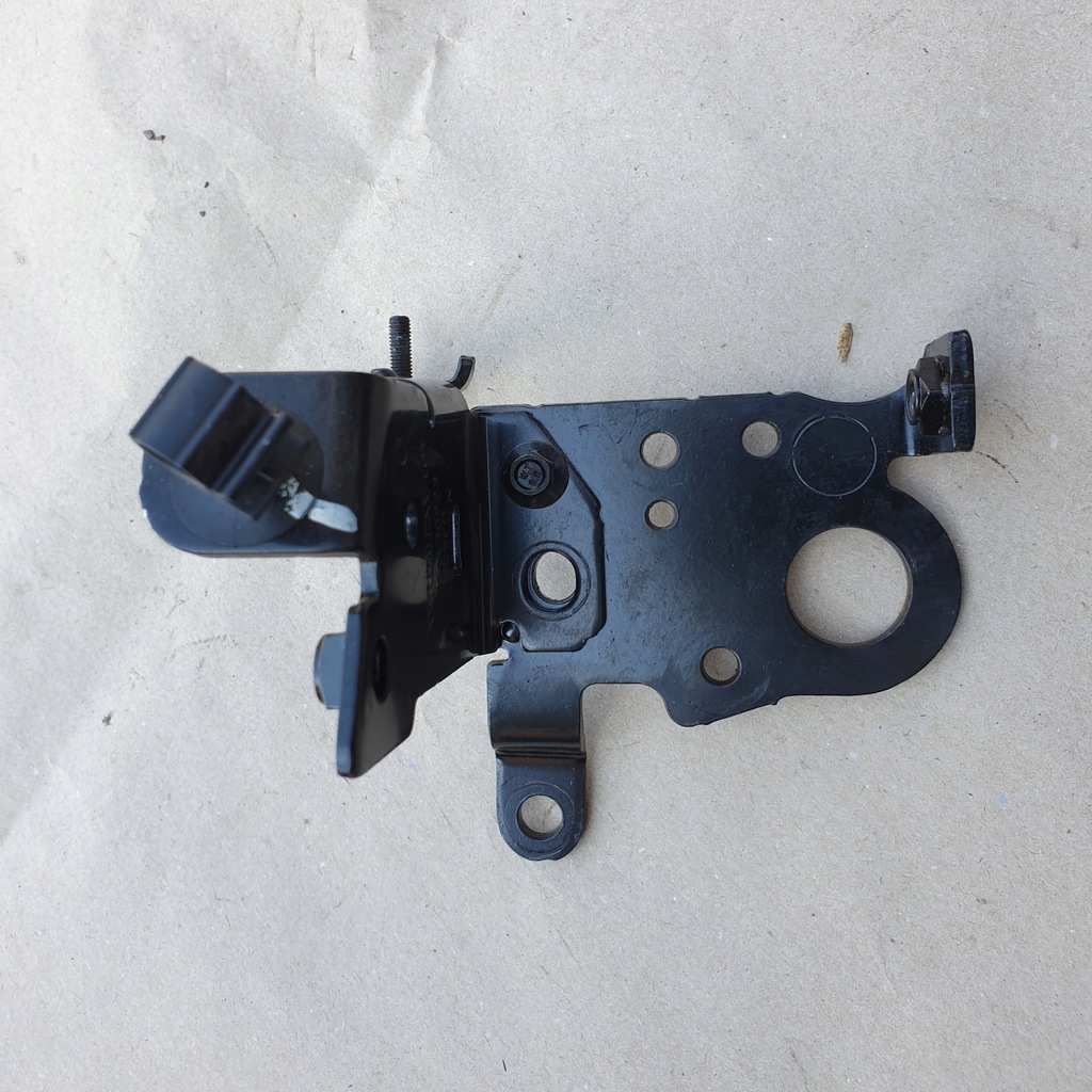 фото №9, Кронштейн кронштейн электропроводка volvo xc90 ii 2.0 xc40