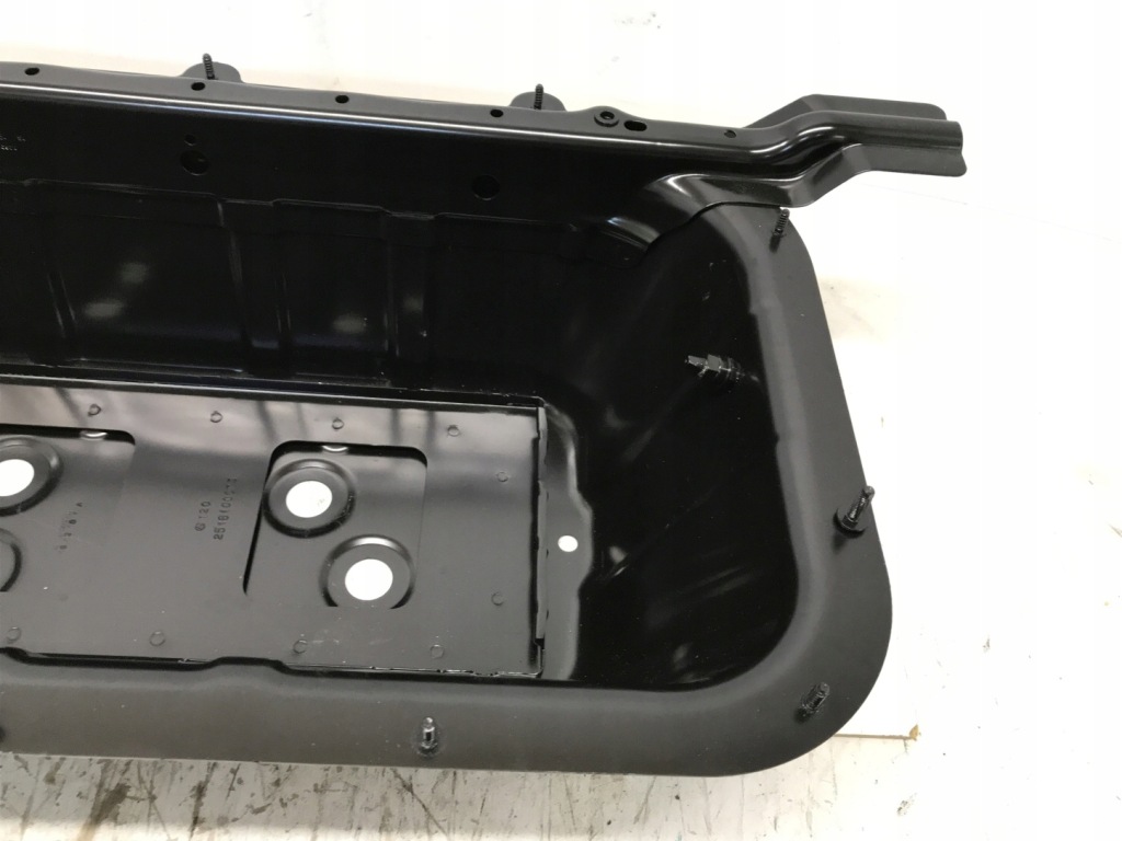 Поддон корпус аккумулятор mercedes w463 g-klasa в Украине