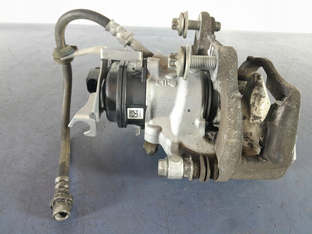 фото №4, Bmw 5 g30 супорт скоба задня лівий 53018c